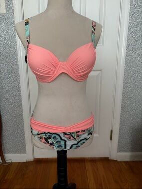 Coral Push-Up Bikini Set with Paisley Print Straps